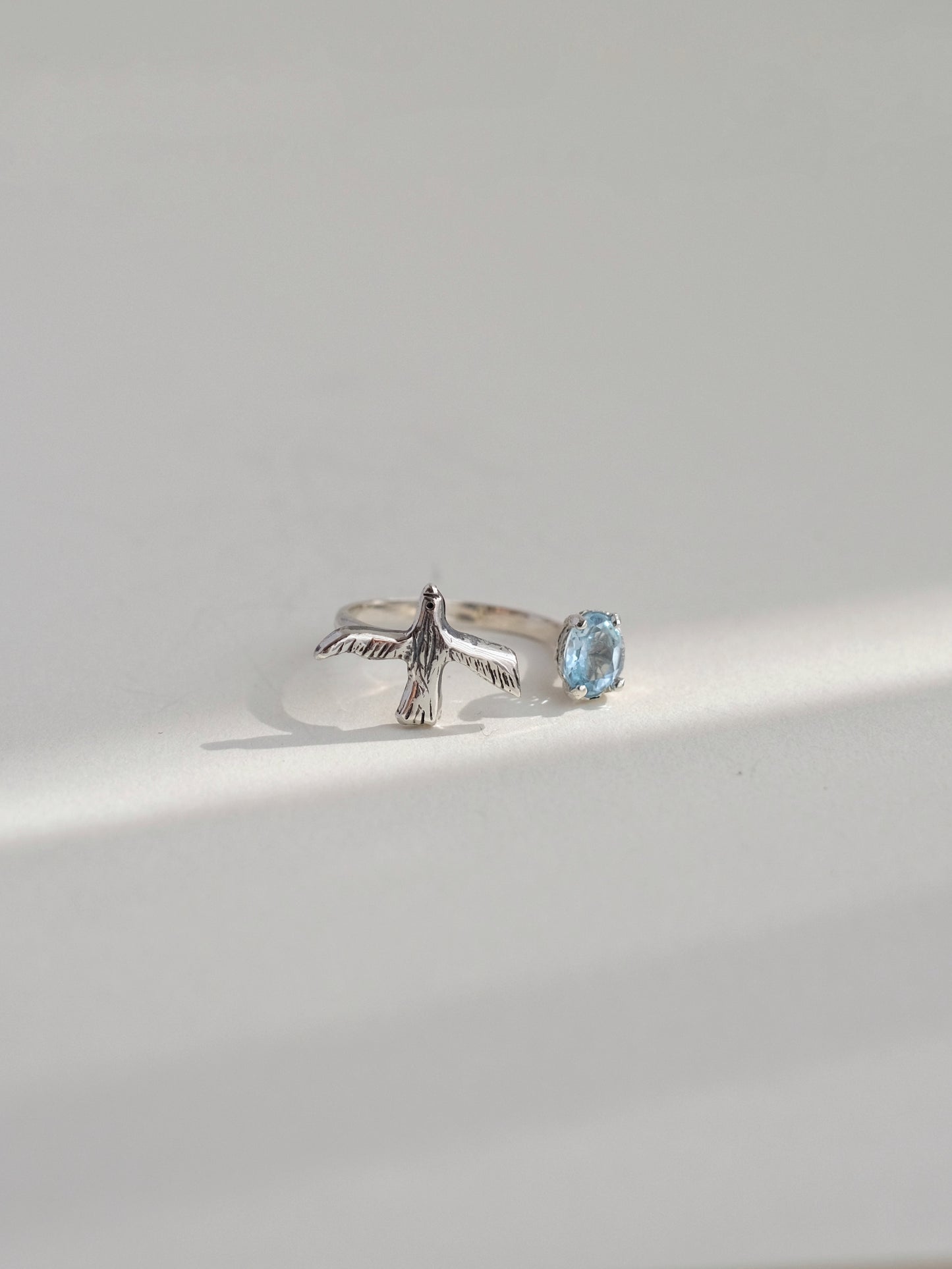 Ring "Ptashka u hmarah"