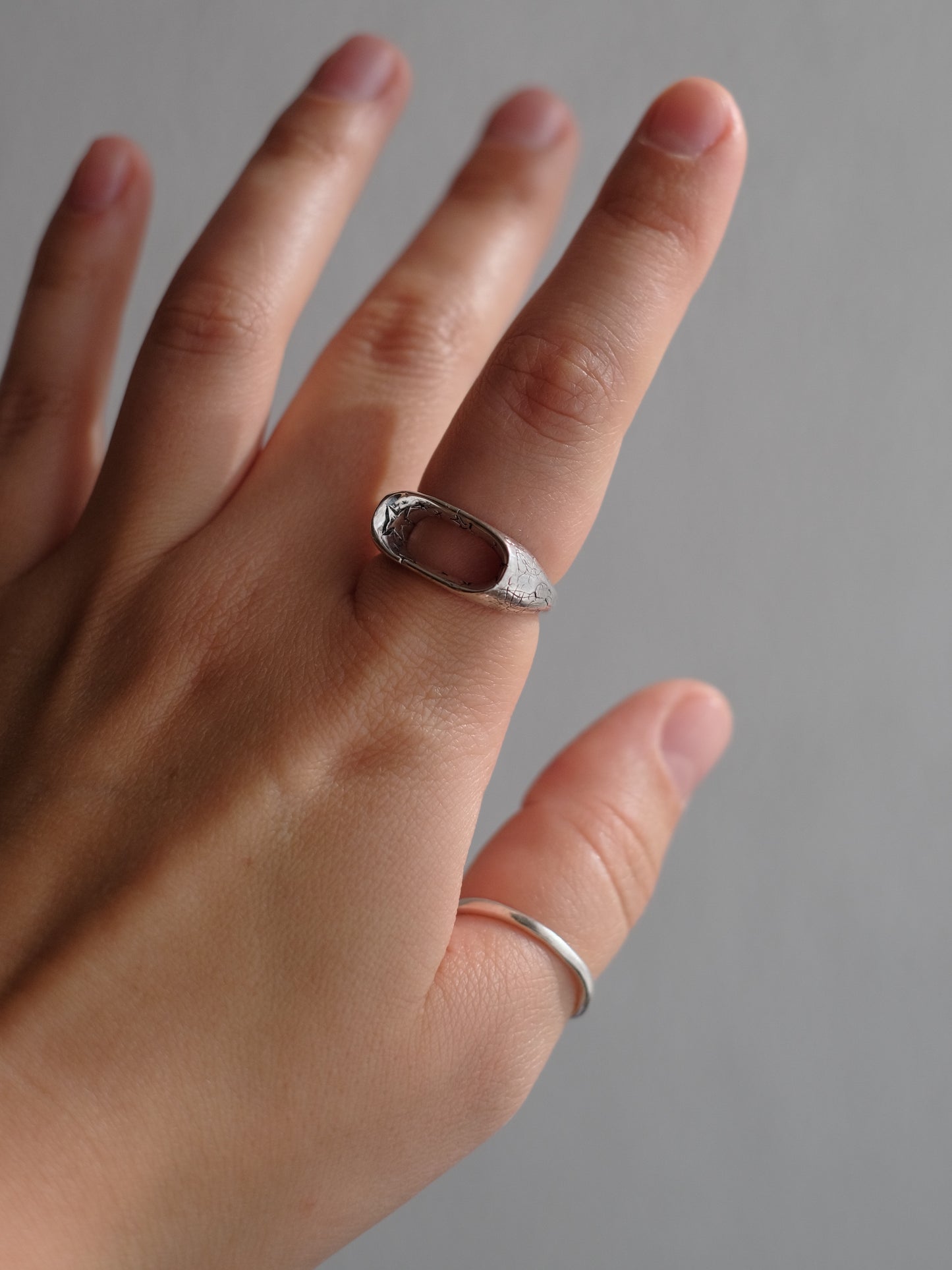 Ring "Hollow"