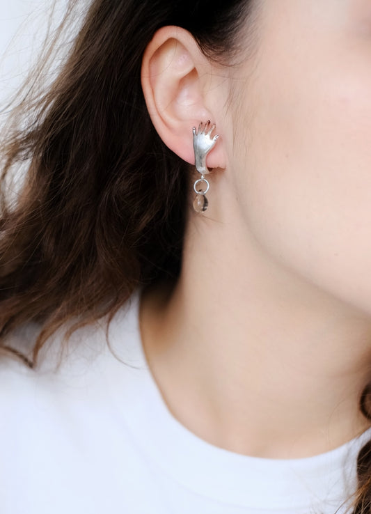 Earrings "I hugs your ear" limpid