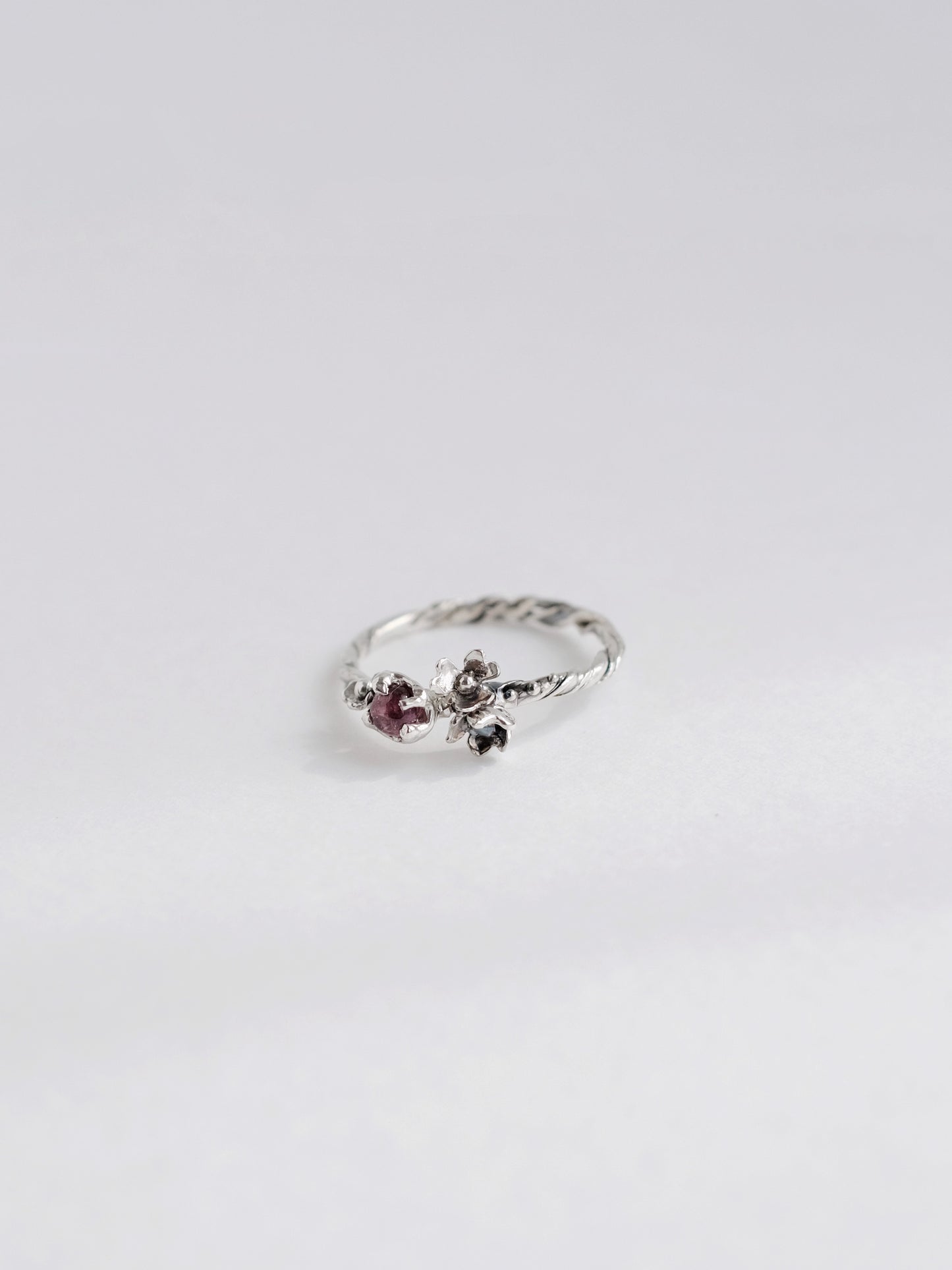 Ring "Tourmaline spring" 18.1 / 17