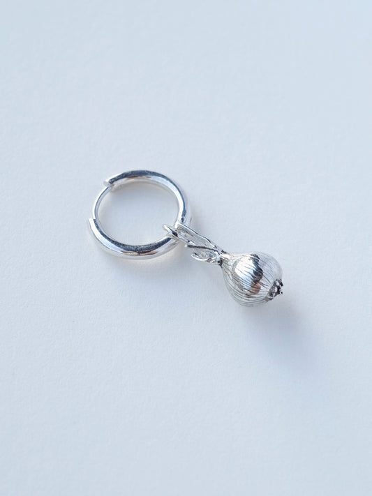 Handmade sterling silver earring with onion design - Mono or Pair