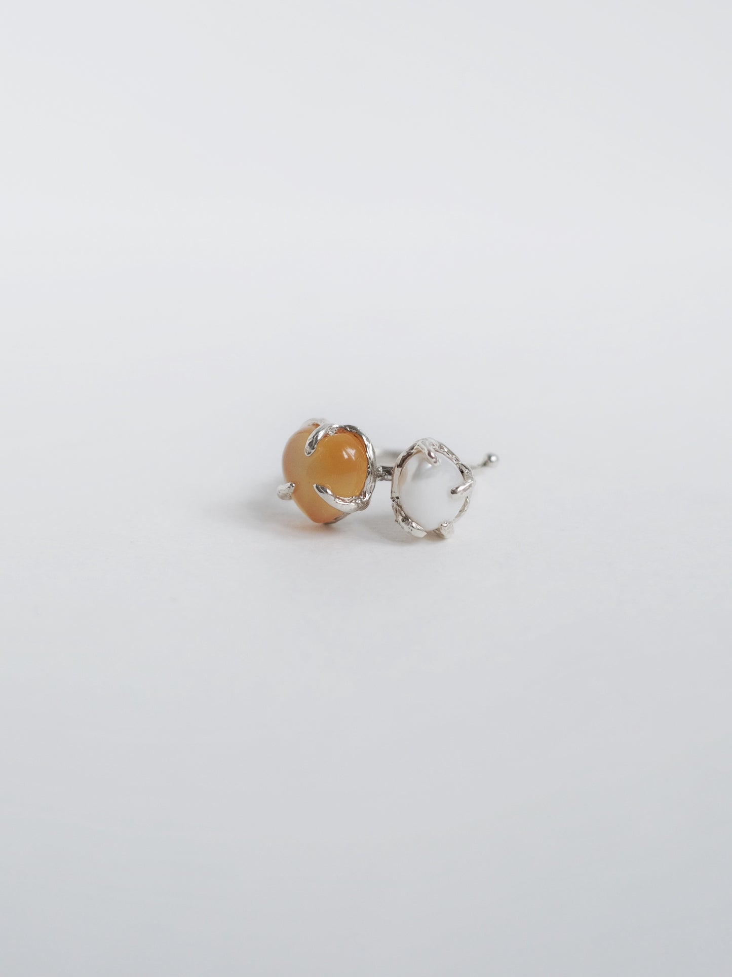 Ring with "Agate and pearls"
