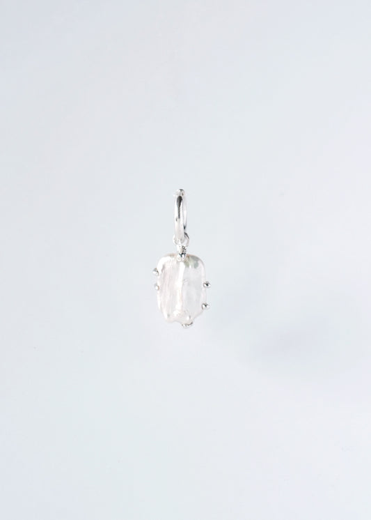 "Vona Taka Odna Perlynka"