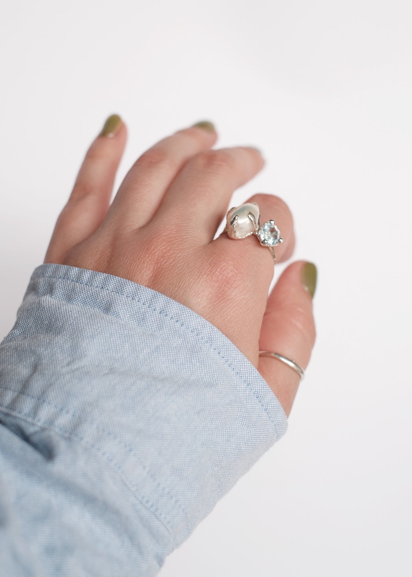Ring with Pearl and Blue Topaz