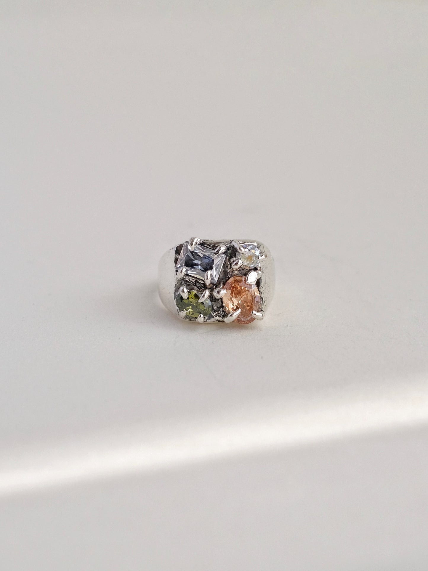 Ring "Cheerful square"